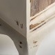 Aparador Frankyl madera tallada relieve 2 puertas