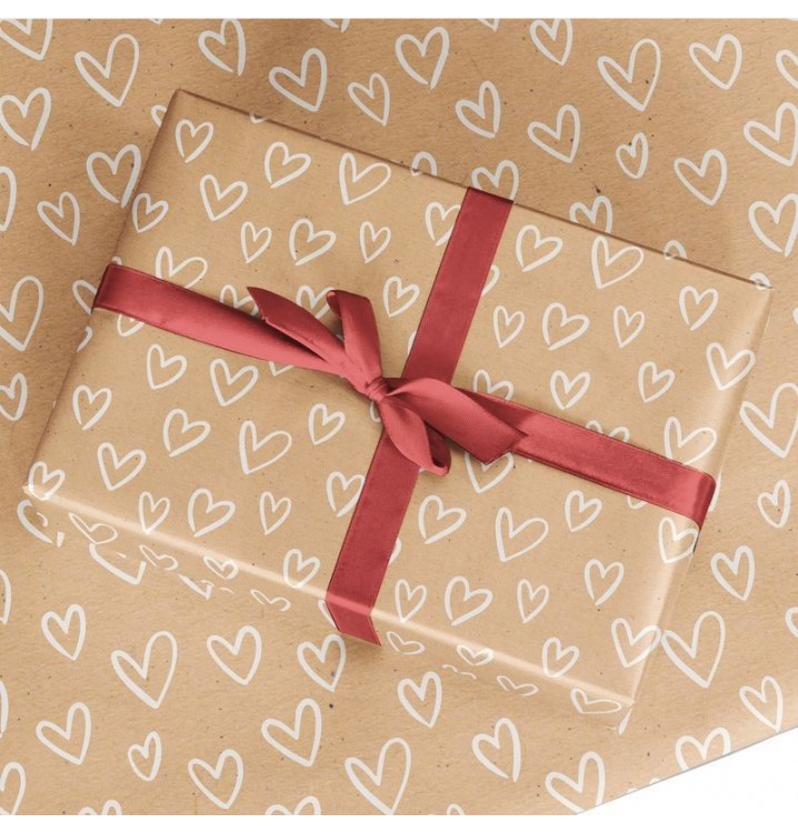 Papel regalo corazones blancos San Valentín