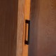 Vitrina con 2 puertas correderas cristal y madera