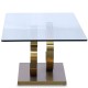 Mesa de centro Zeka cristal templado base acero oro mate detalle forma letra c pequeña