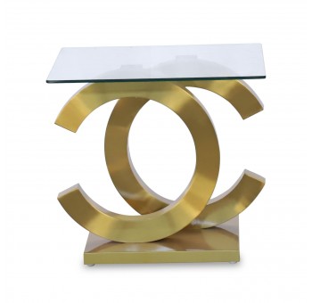Mesa auxiliar Zeka cristal templado base acero oro mate detalle forma letra c