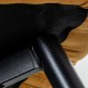 Silla Flinger terciopelo mostaza patas metal negro