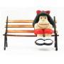 Figura Mafalda en banco decoración